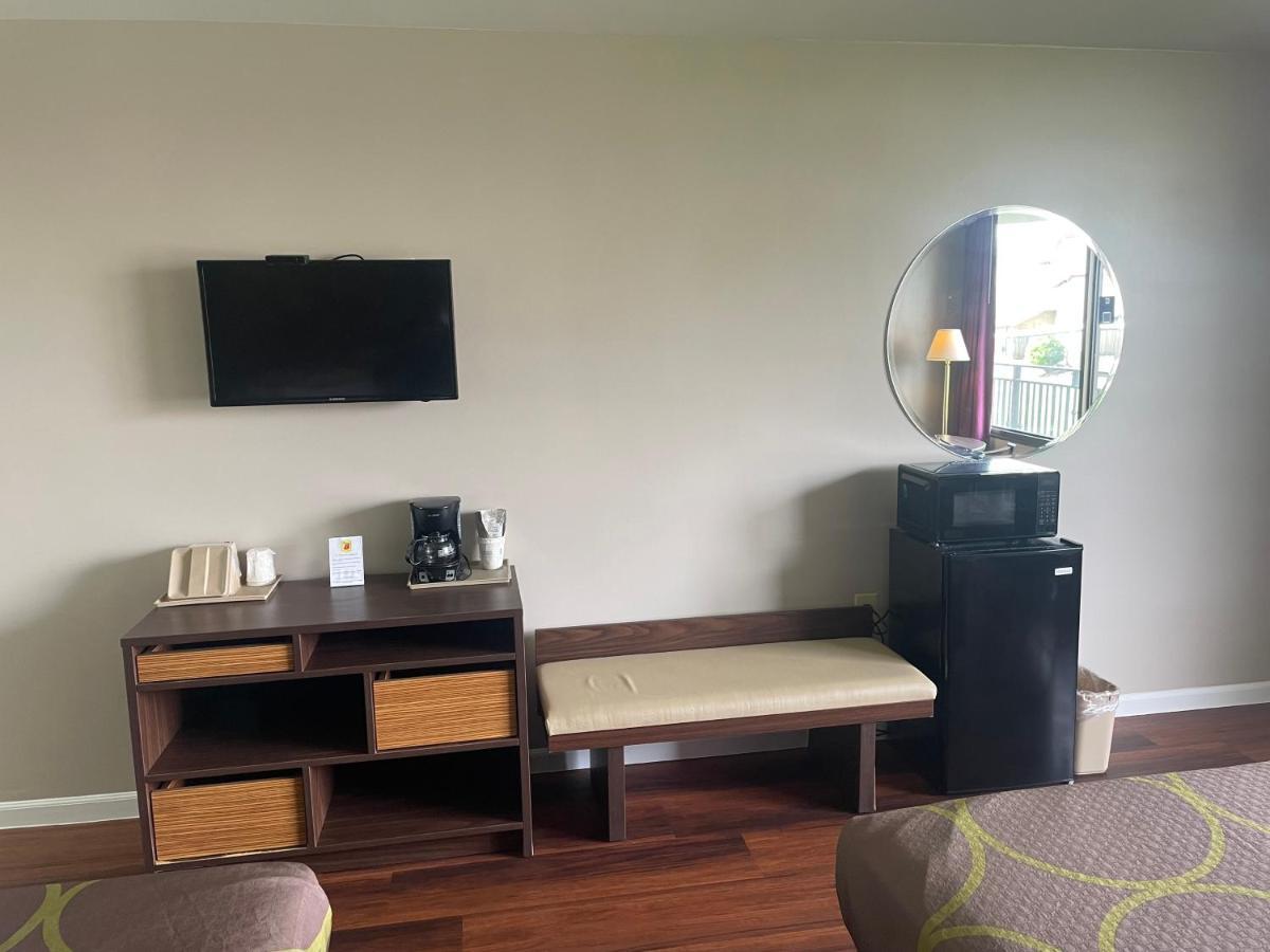 Super 8 By Wyndham Valdosta Mall Zewnętrze zdjęcie
